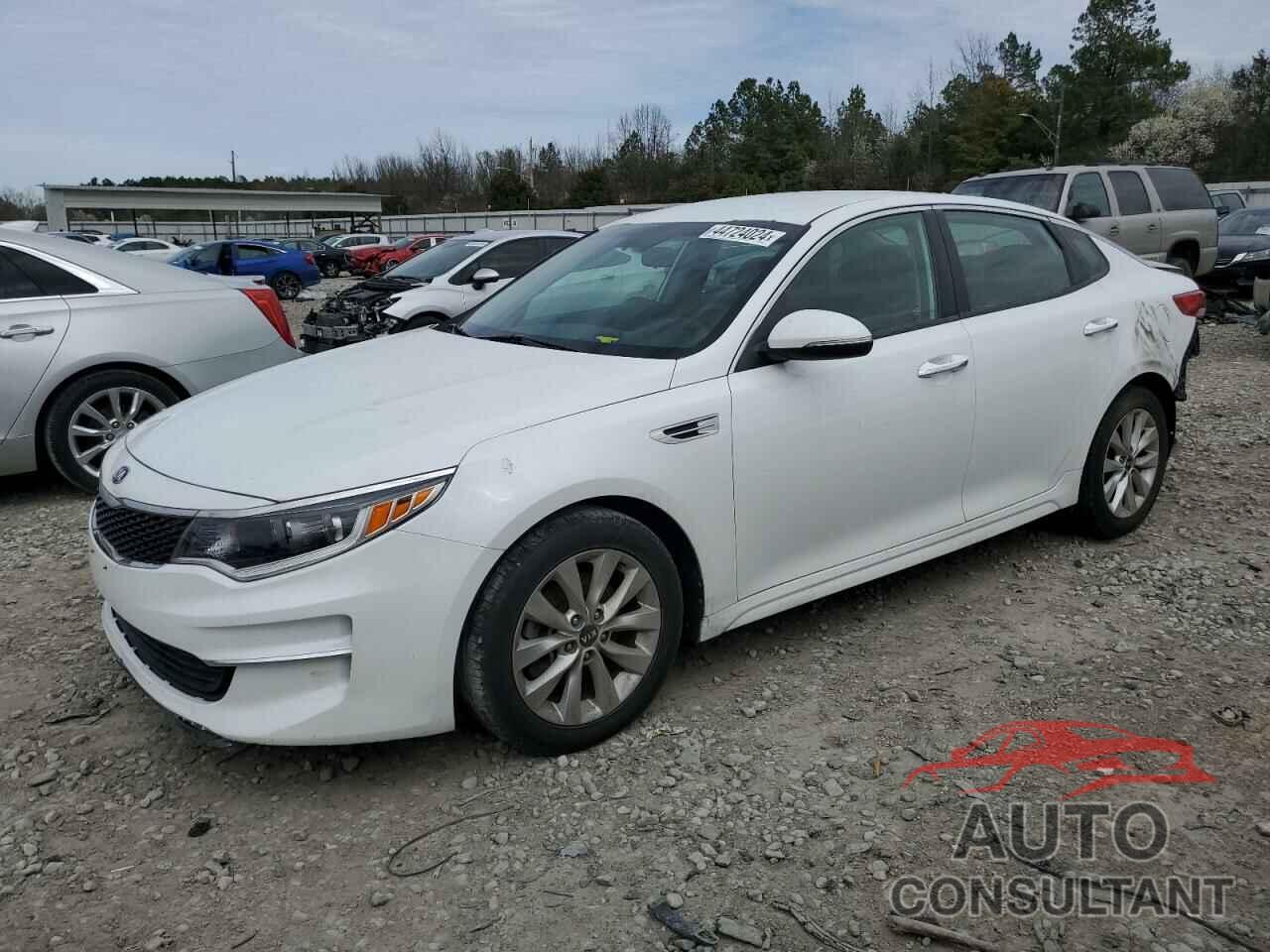 KIA OPTIMA 2018 - 5XXGT4L30JG264600