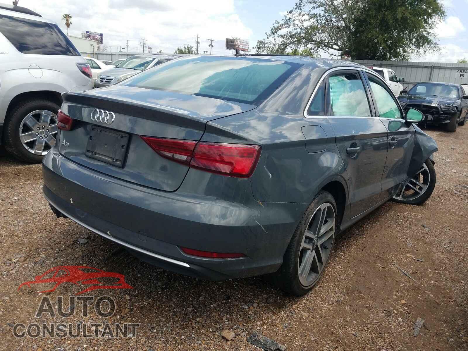 AUDI A3 2019 - WAUAUGFF4K1012000