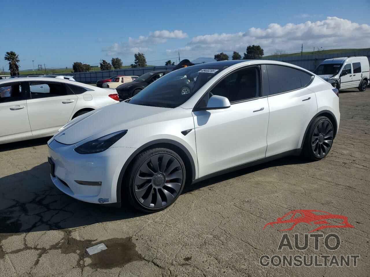 TESLA MODEL Y 2021 - 5YJYGDEF6MF215621