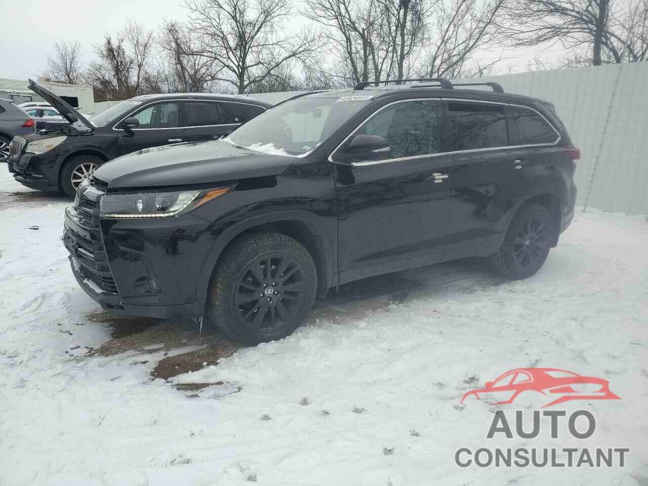 TOYOTA HIGHLANDER 2019 - 5TDJZRFH7KS628231