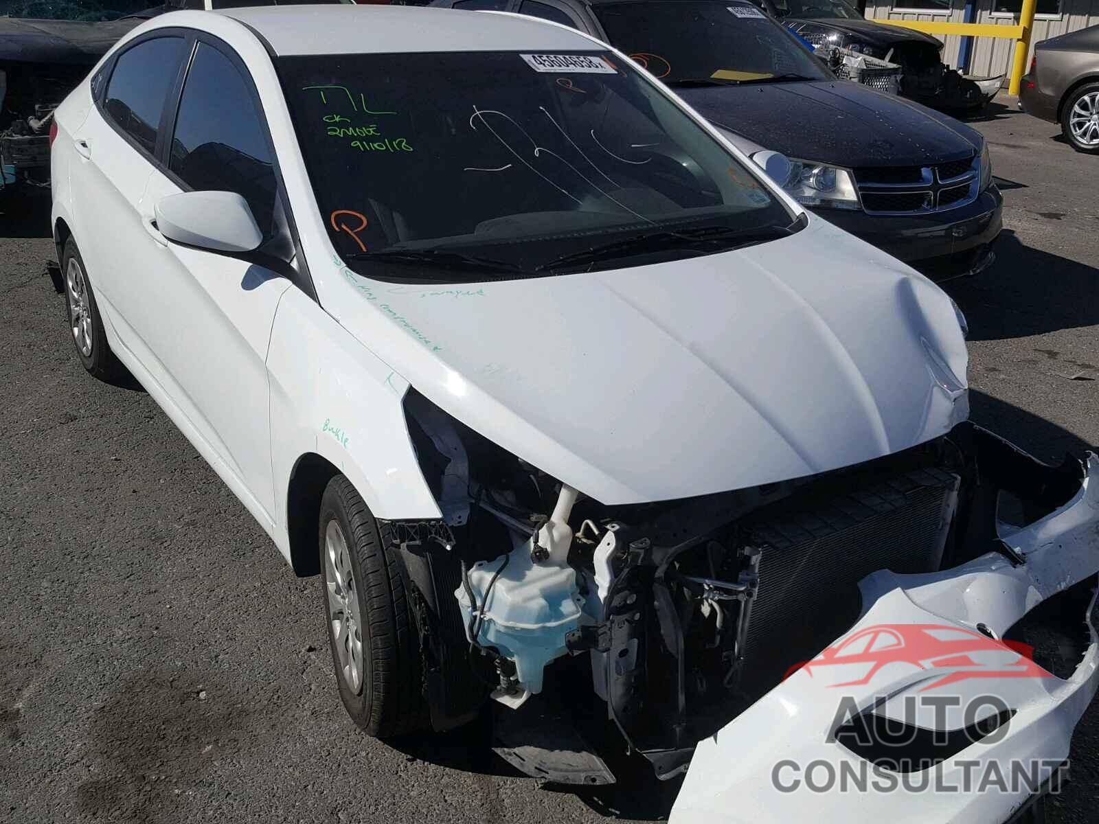 HYUNDAI ACCENT 2015 - KMHCT4AEXFU881079