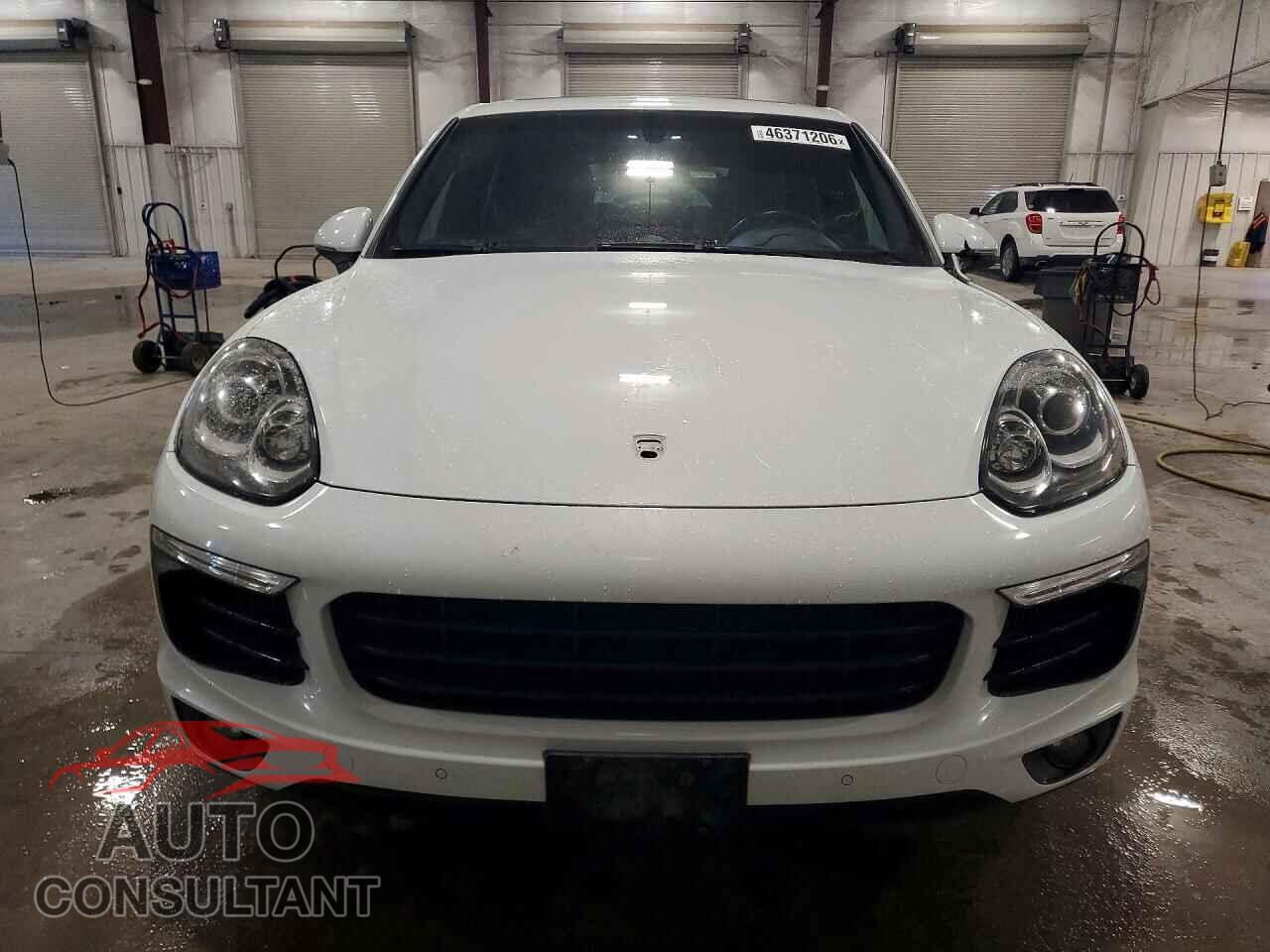 PORSCHE CAYENNE 2015 - WP1AB2A22FLA56537