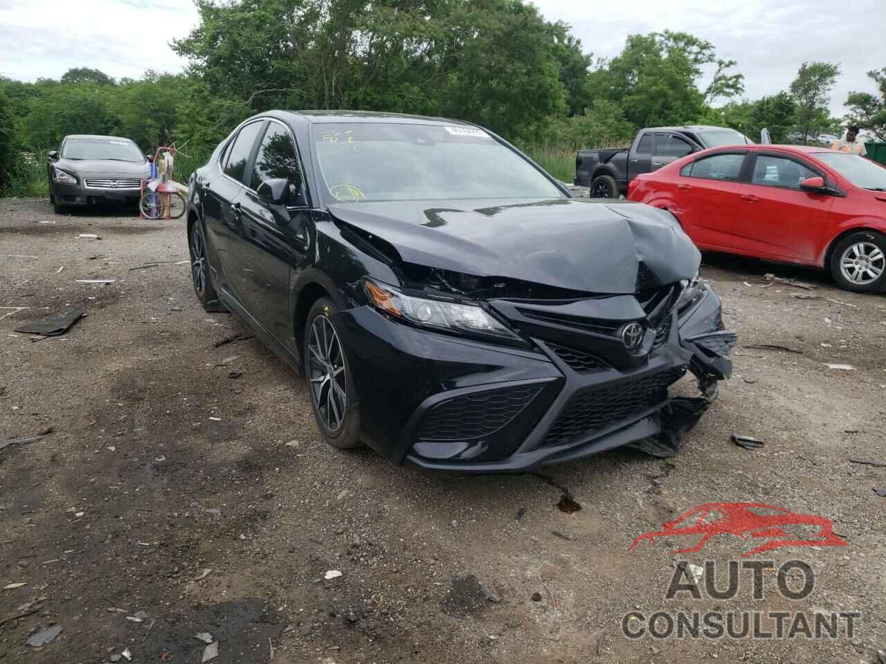 TOYOTA CAMRY 2022 - 4T1G11AK8NU647047
