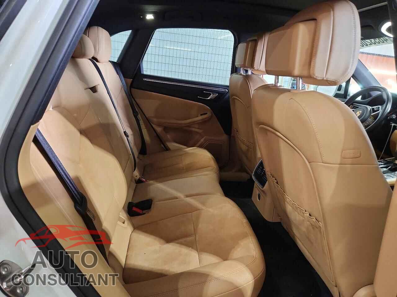 PORSCHE MACAN 2017 - WP1AA2A52HLB07664