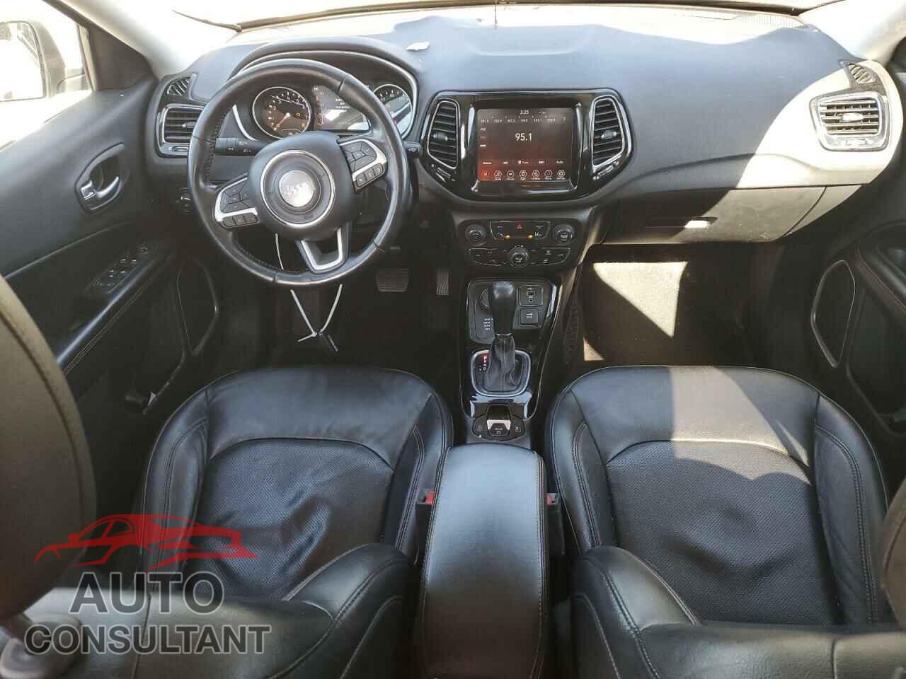 JEEP COMPASS 2021 - 3C4NJDCB4MT511145