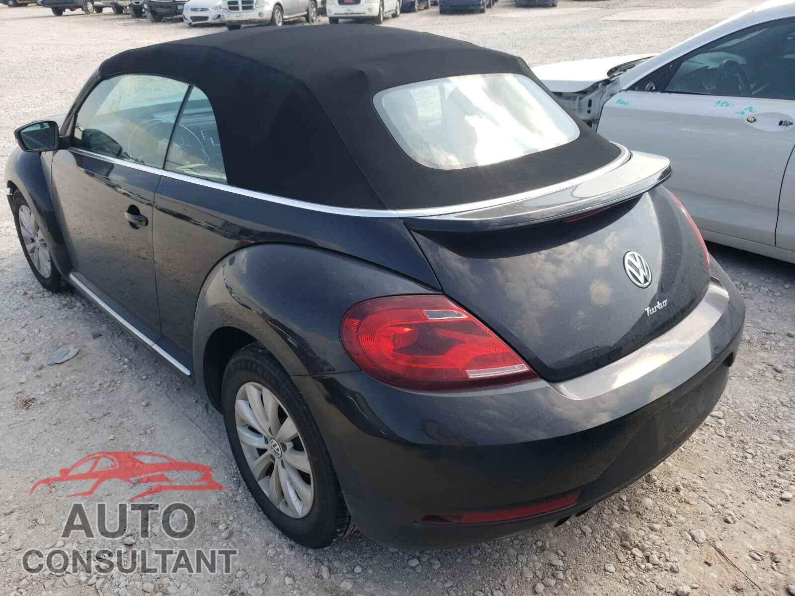 VOLKSWAGEN BEETLE 2018 - 3VW5DAAT2JM515263