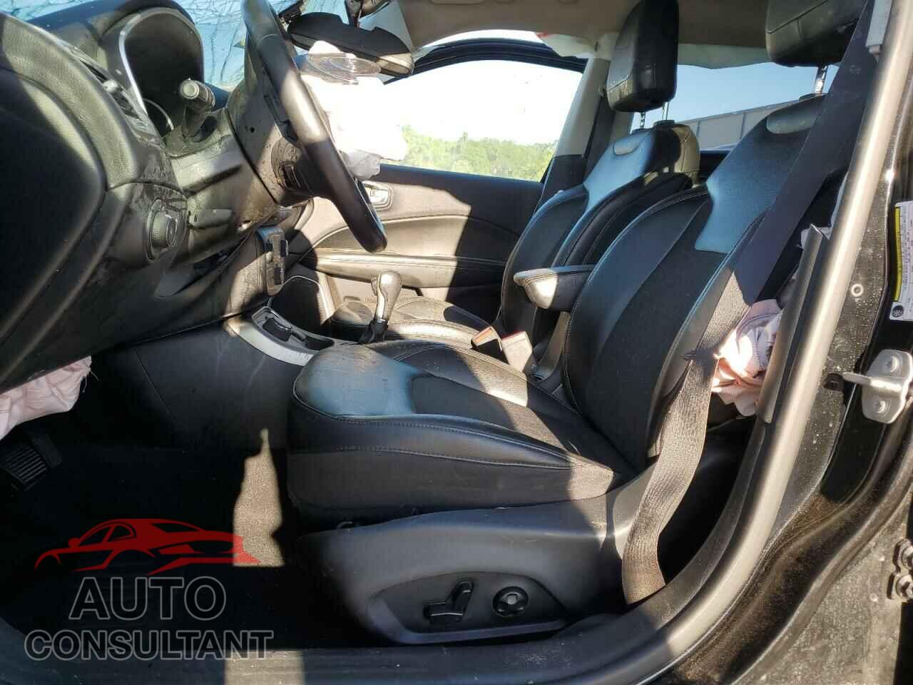 JEEP COMPASS 2018 - 3C4NJDBB3JT179907