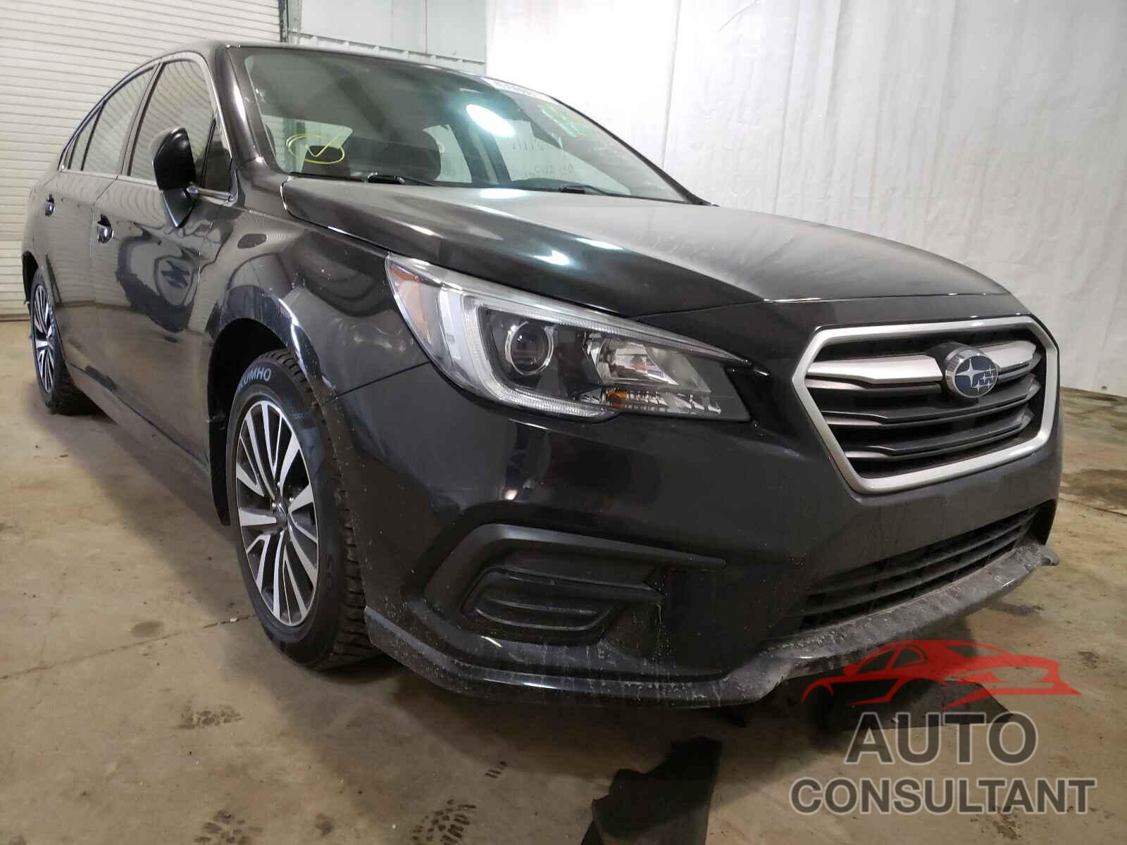 SUBARU LEGACY 2018 - 4S3BNAB68J3016111