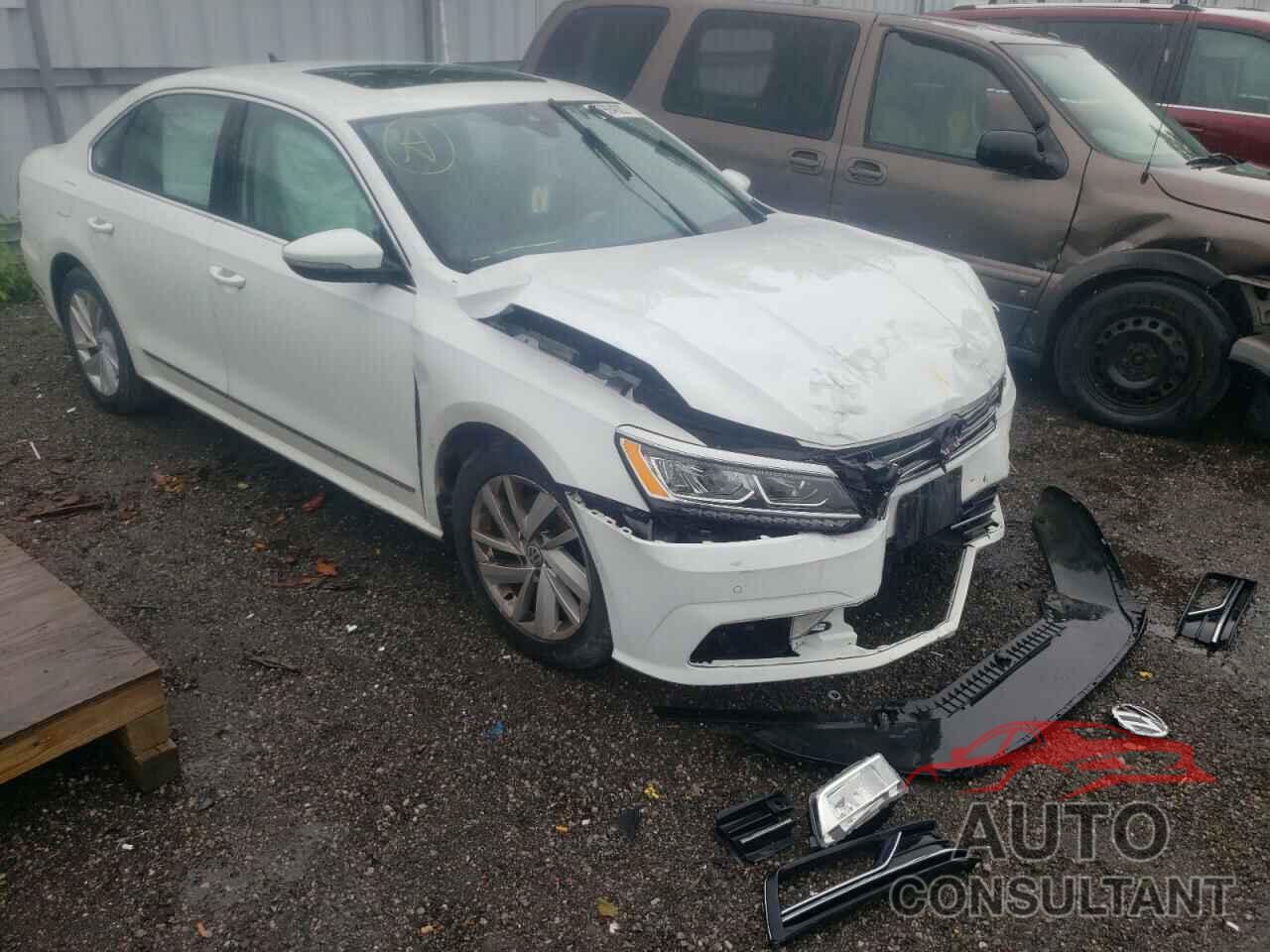 VOLKSWAGEN PASSAT 2018 - 1VWBA7A35JC020619