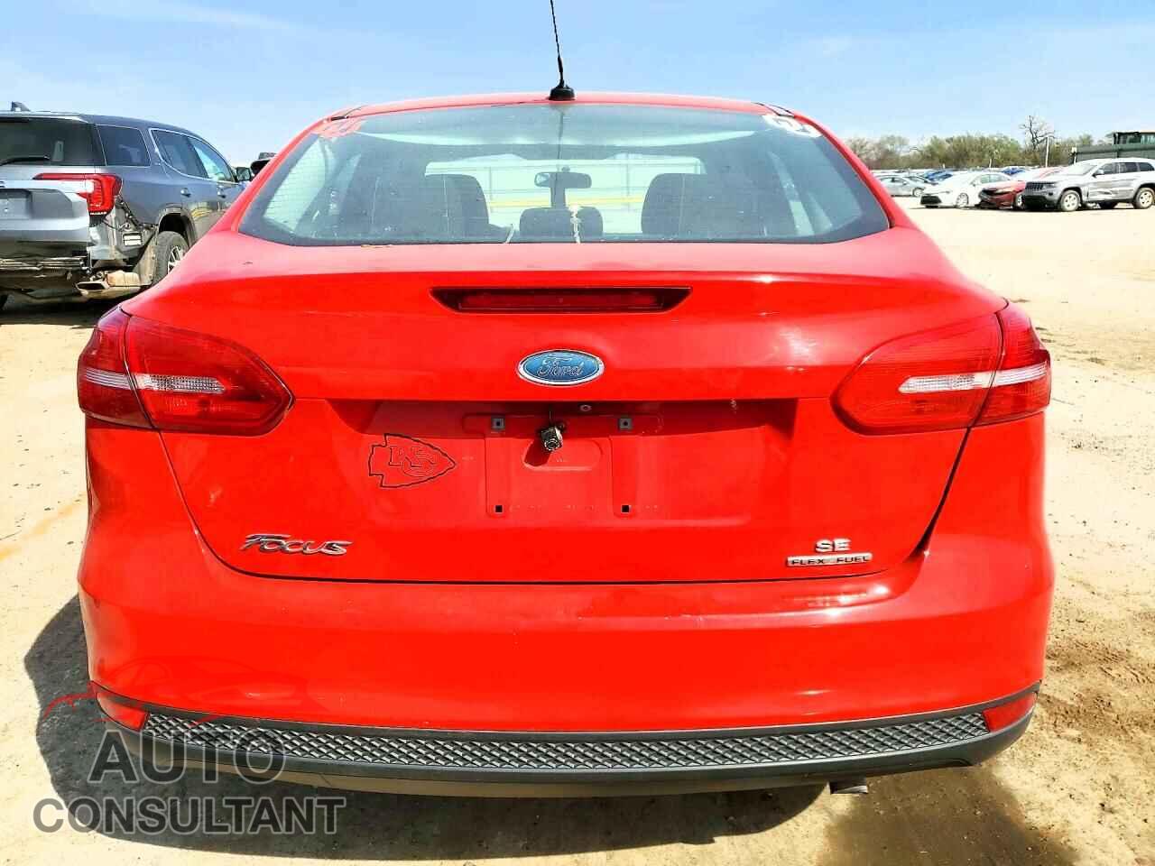 FORD FOCUS 2015 - 1FADP3F23FL240342