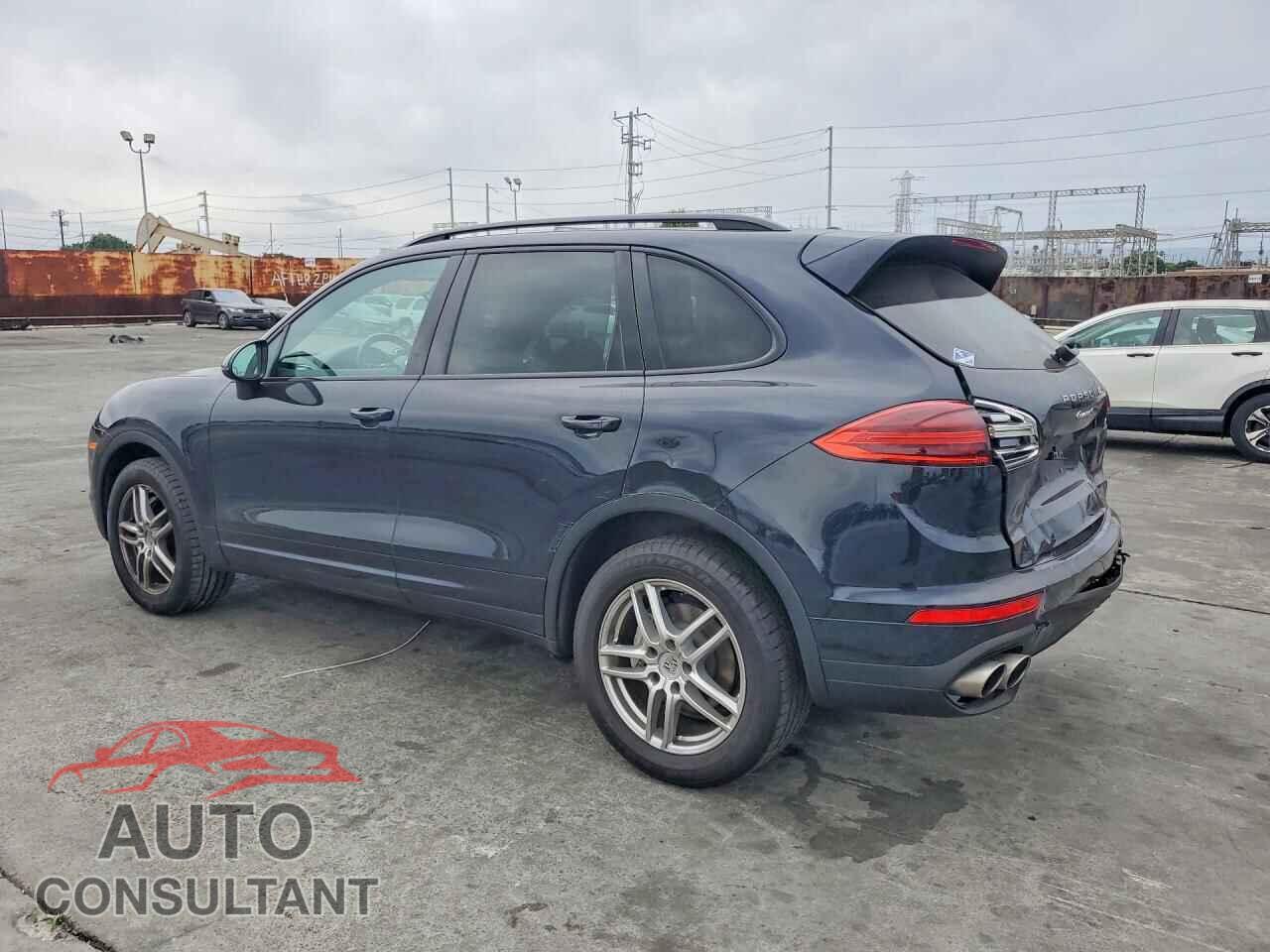 PORSCHE CAYENNE 2017 - WP1AB2A21HLA50490