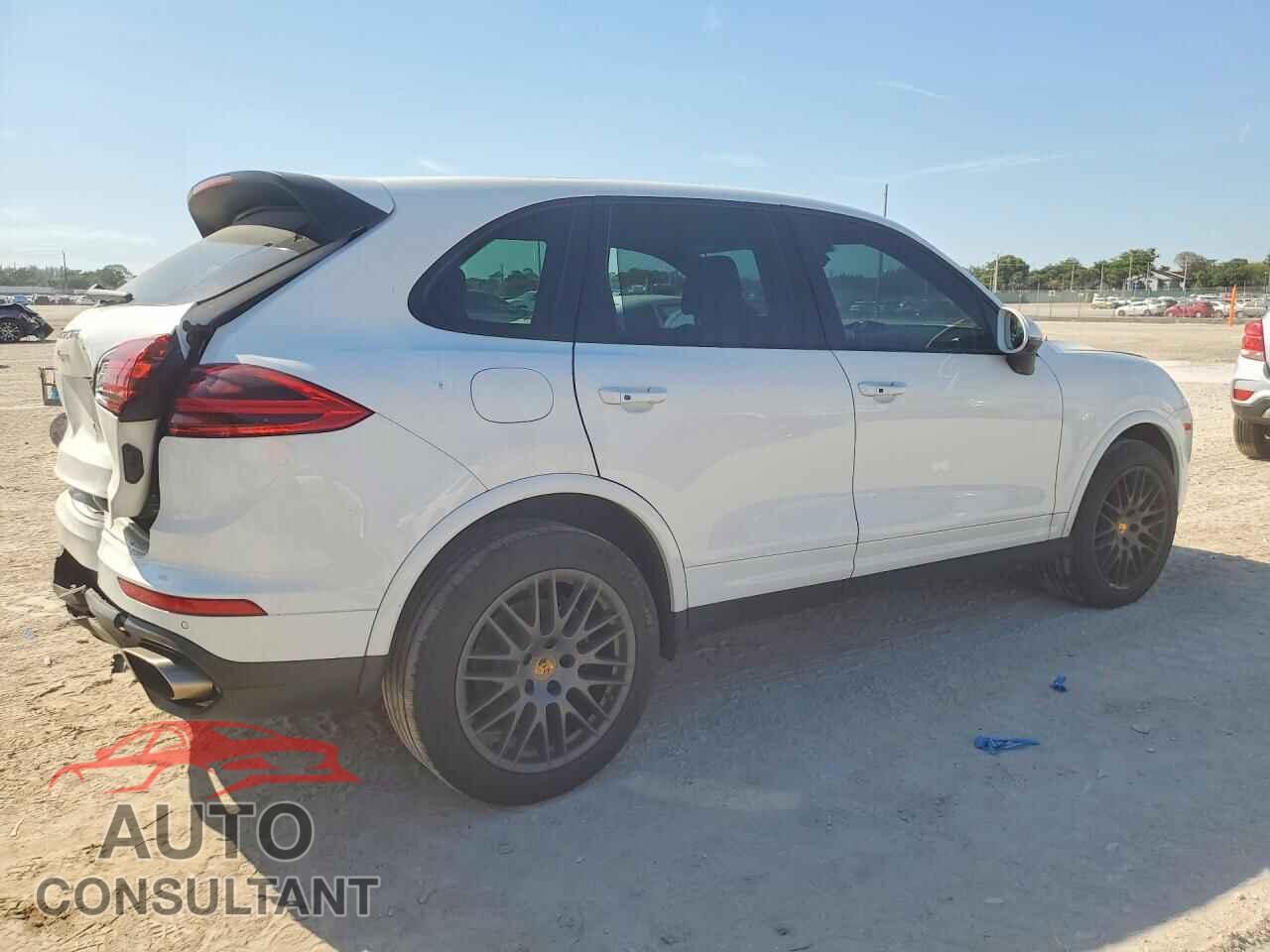 PORSCHE CAYENNE 2017 - WP1AA2A22HKA84866
