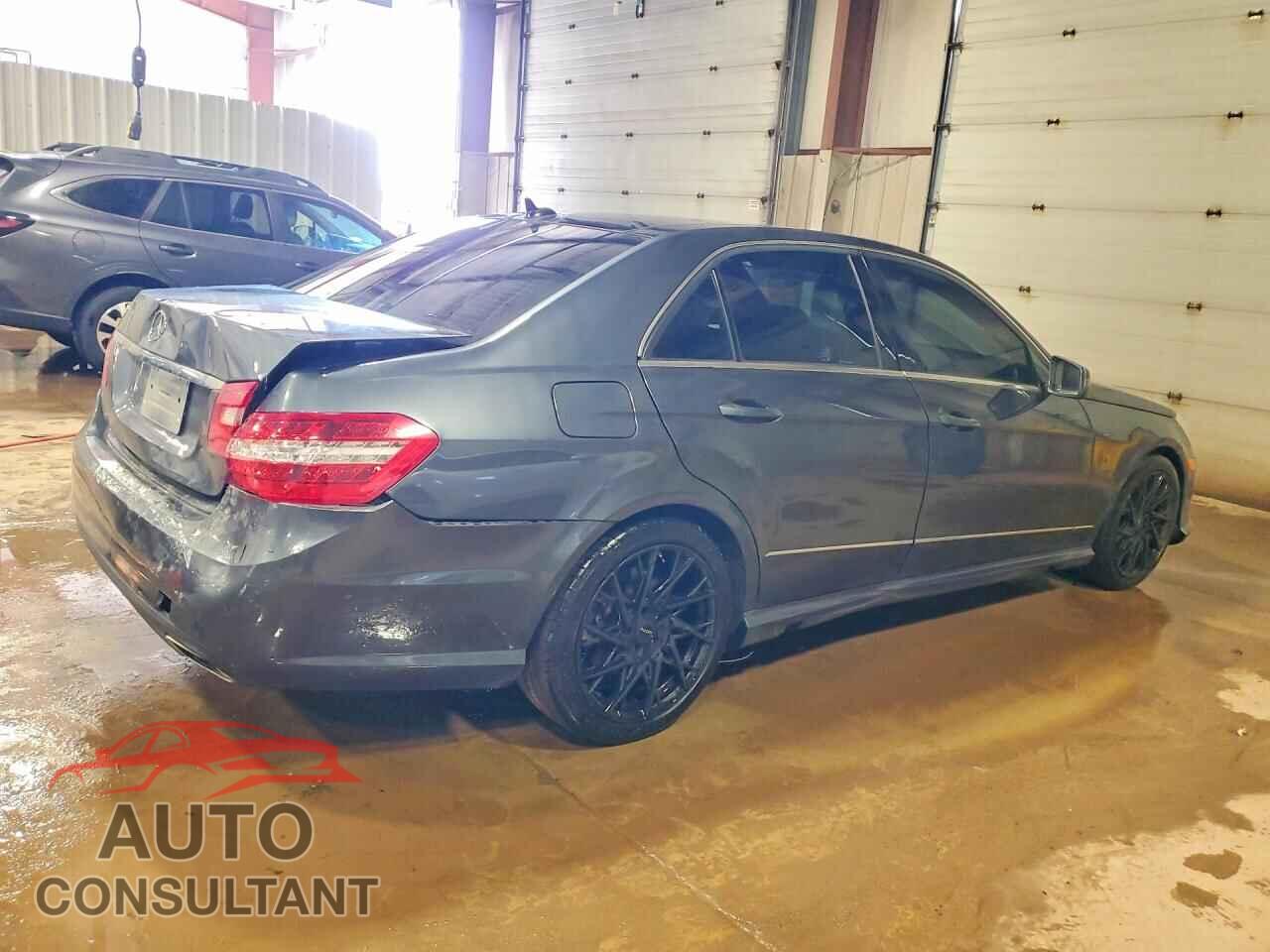 MERCEDES-BENZ E-CLASS 2010 - WDDHF8HB1AA066435