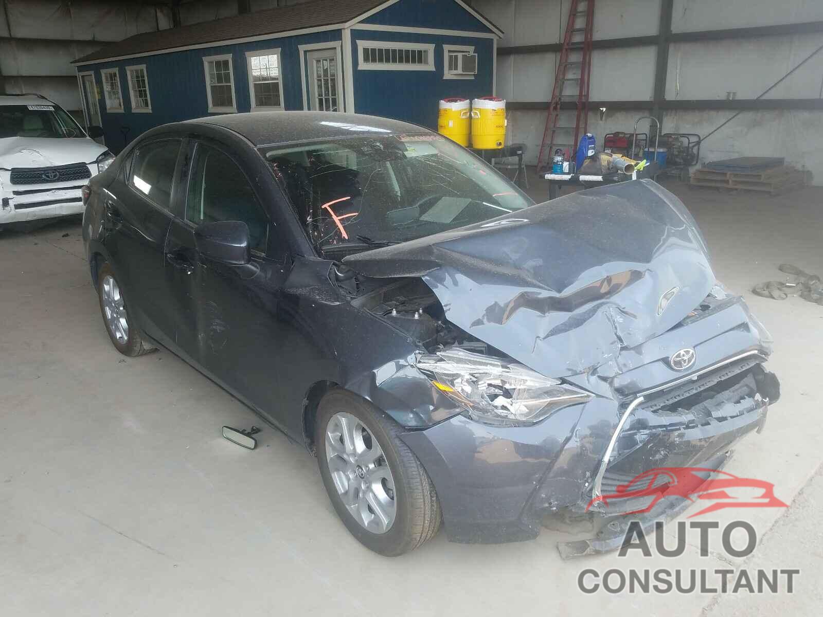 TOYOTA YARIS 2017 - 3MYDLBYV7HY169536
