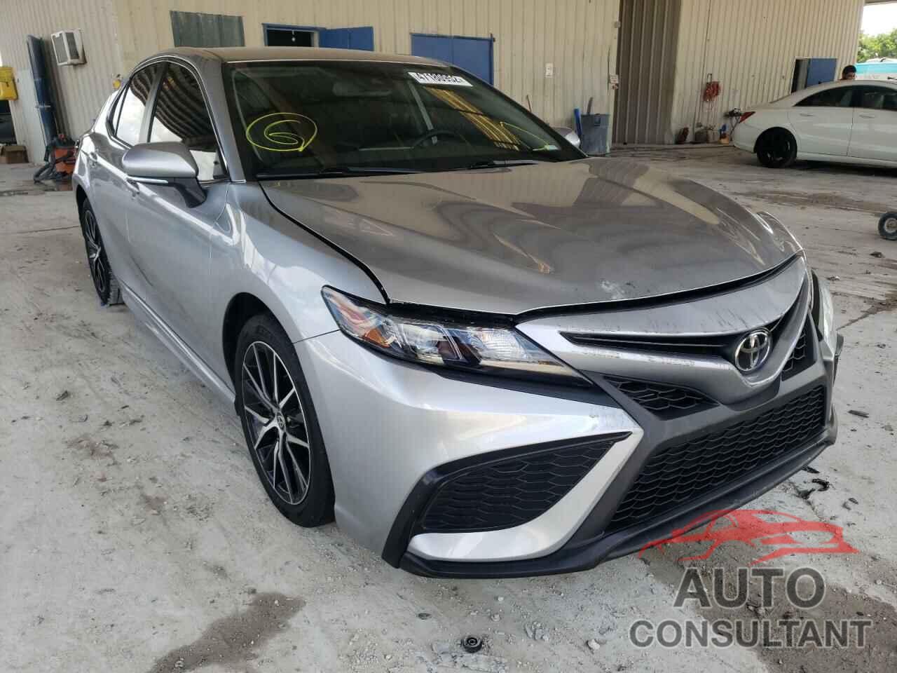 TOYOTA CAMRY 2022 - 4T1T11AK0NU617975