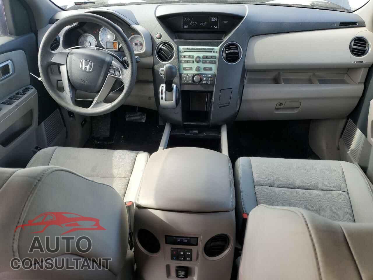 HONDA PILOT 2011 - 5FNYF4H29BB003904