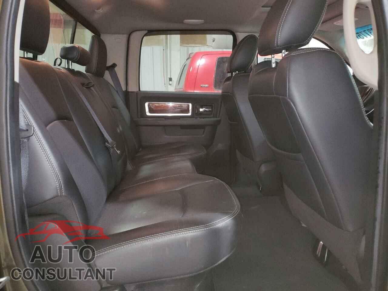 DODGE RAM 1500 2012 - 1C6RD7NT2CS173171