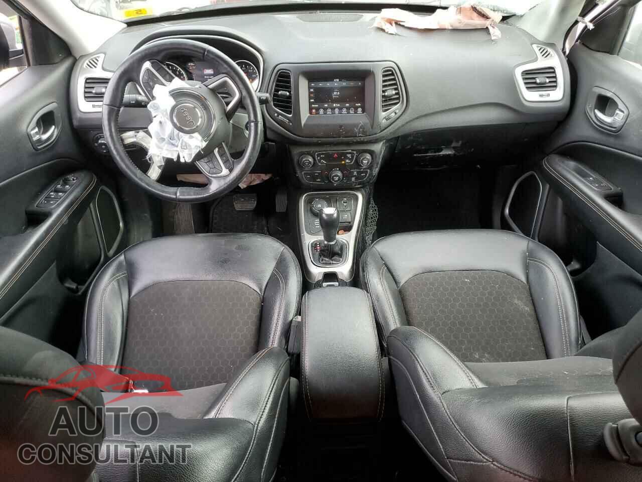 JEEP COMPASS 2018 - 3C4NJDBB0JT331934