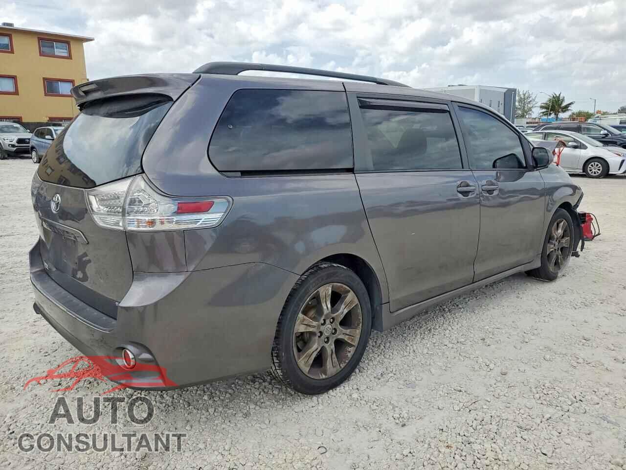TOYOTA SIENNA 2011 - 5TDXK3DC2BS112619
