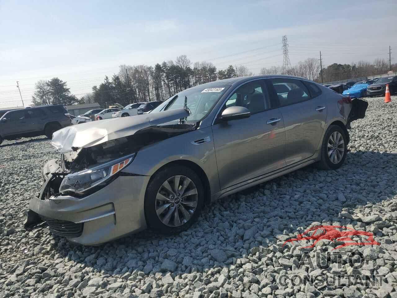 KIA OPTIMA 2018 - 5XXGU4L37JG208604