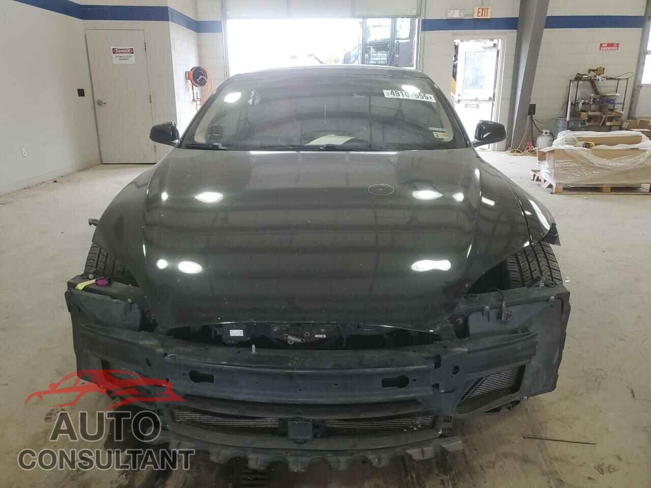 TESLA MODEL S 2015 - 5YJSA1E45FF110480