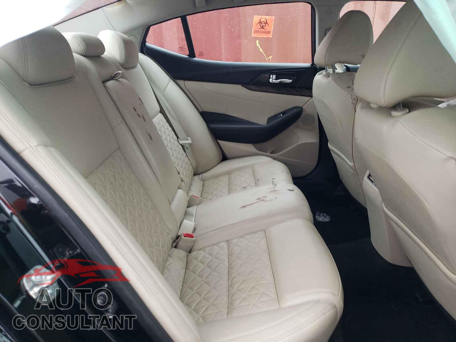 NISSAN MAXIMA 2016 - 1N4AA6AP1GC407601