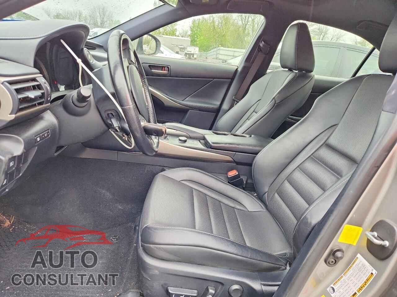 LEXUS IS 2017 - JTHCM1D23H5023076