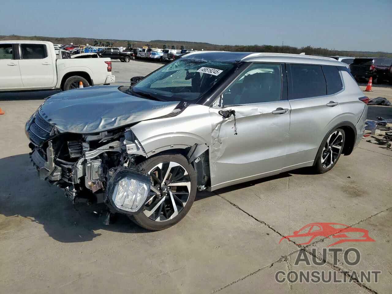 MITSUBISHI OUTLANDER 2023 - JA4J3VA81PZ053772