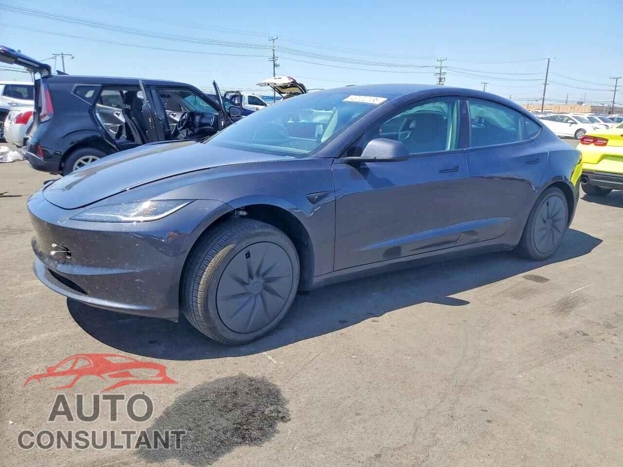TESLA MODEL 3 2025 - 5YJ3E1EA1SF126670
