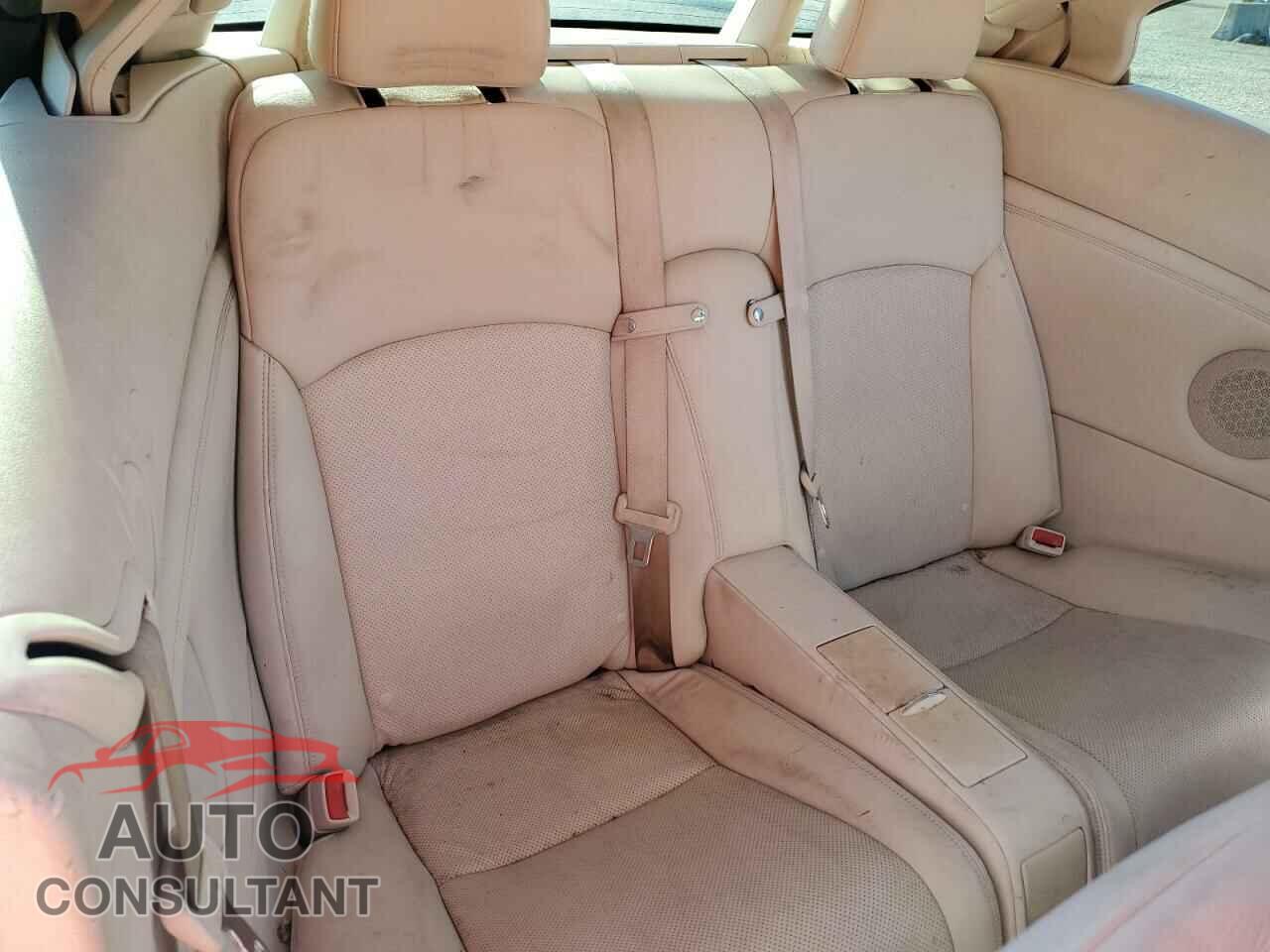 LEXUS IS 2010 - JTHFF2C2XA2510023