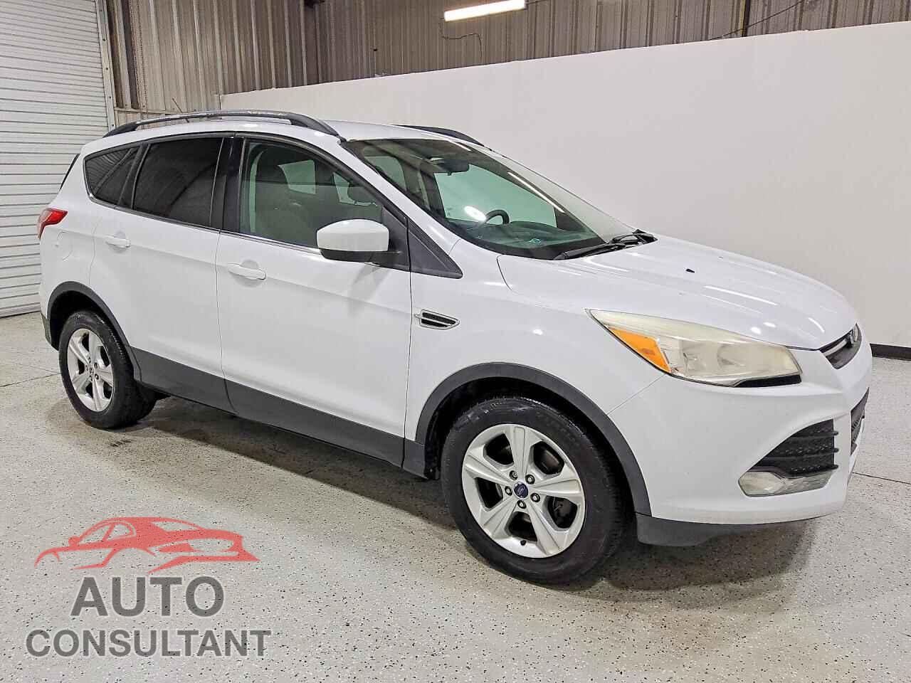 FORD ESCAPE 2014 - 1FMCU0GX5EUC23831