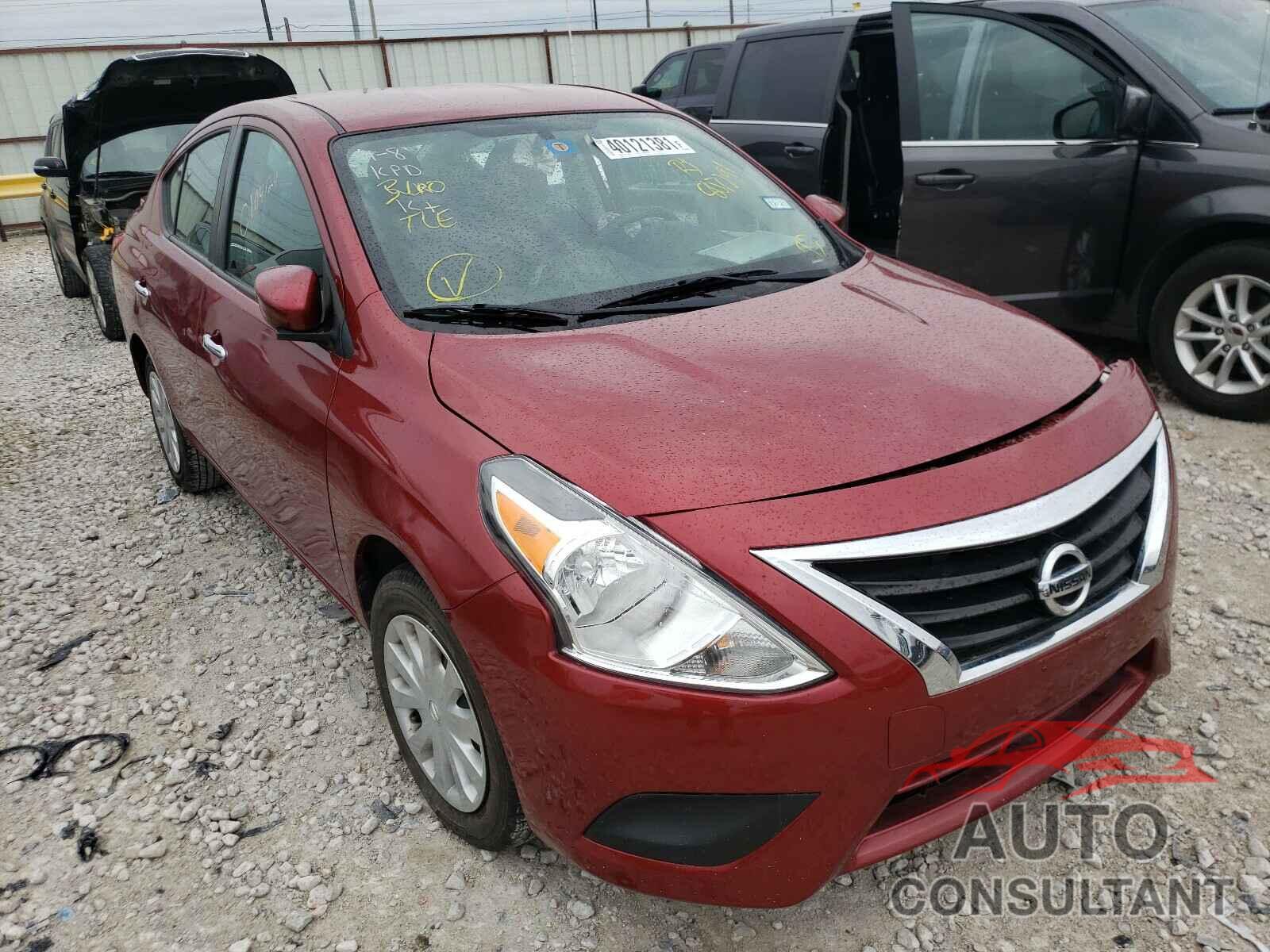 NISSAN VERSA 2018 - 3N1CN7AP2JL807291