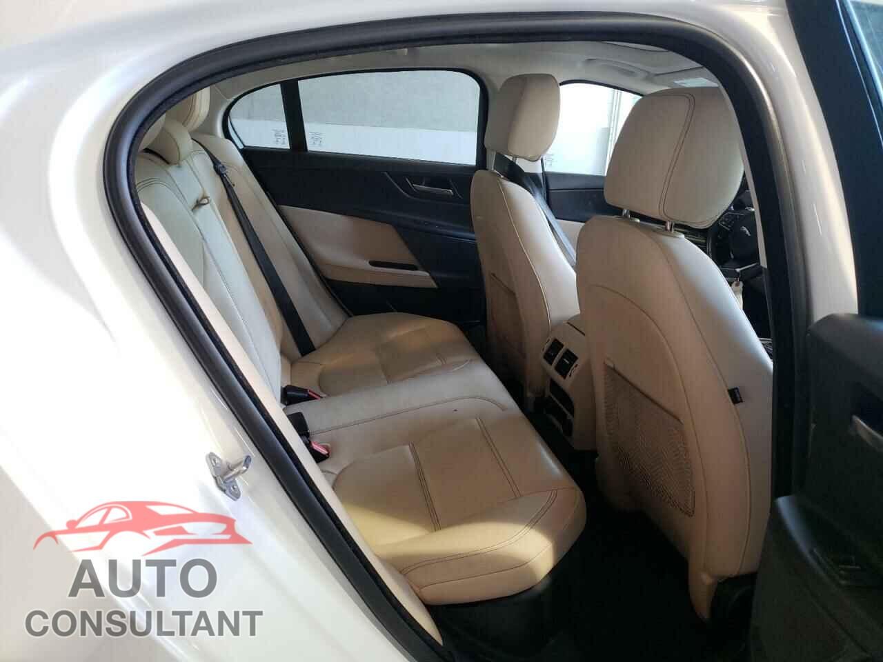 JAGUAR XE 2017 - SAJAE4BG6HA966965