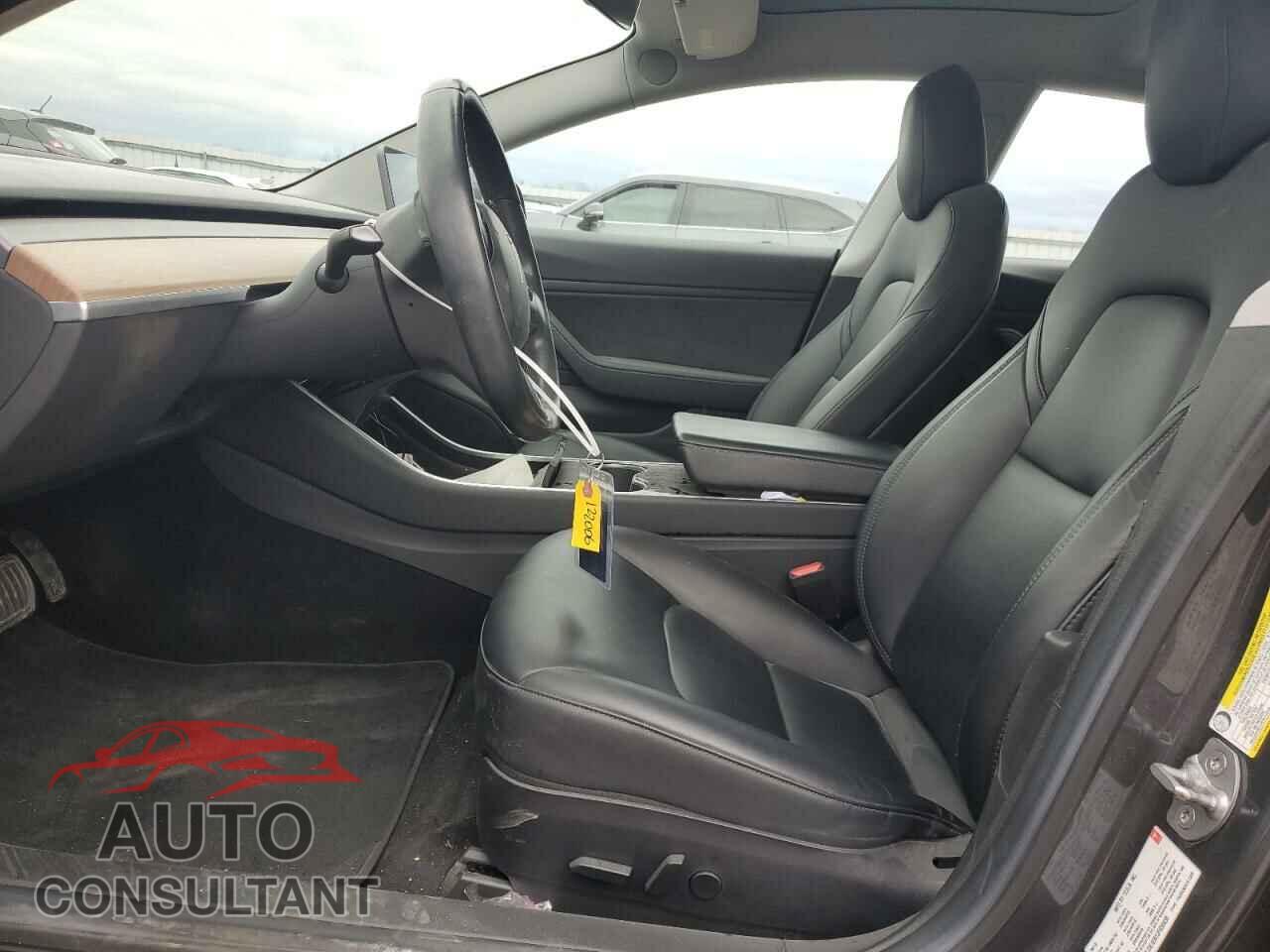 TESLA MODEL 3 2018 - 5YJ3E1EA1JF030455