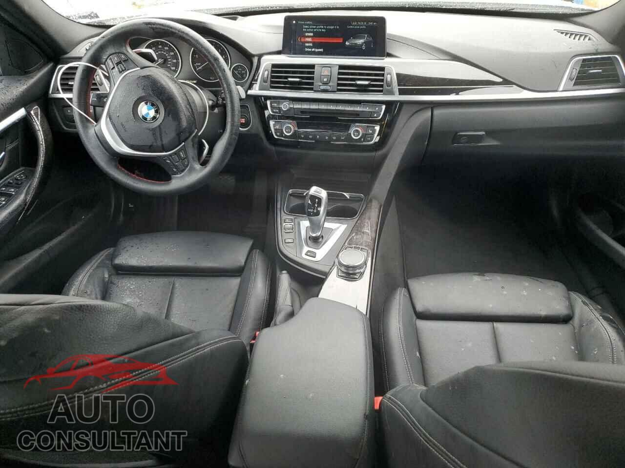 BMW 3 SERIES 2018 - WBA8E1C52JA758822