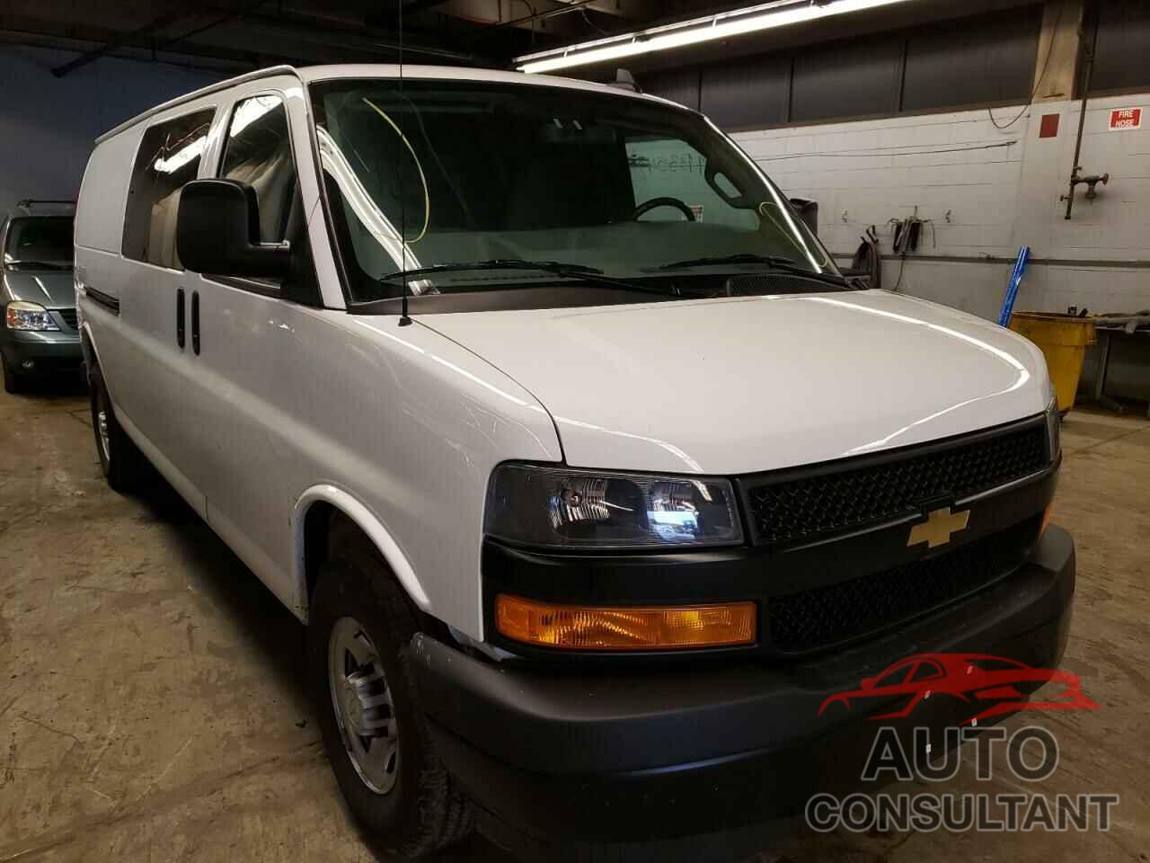 CHEVROLET EXPRESS 2020 - 1GCWGBFG4L1213909