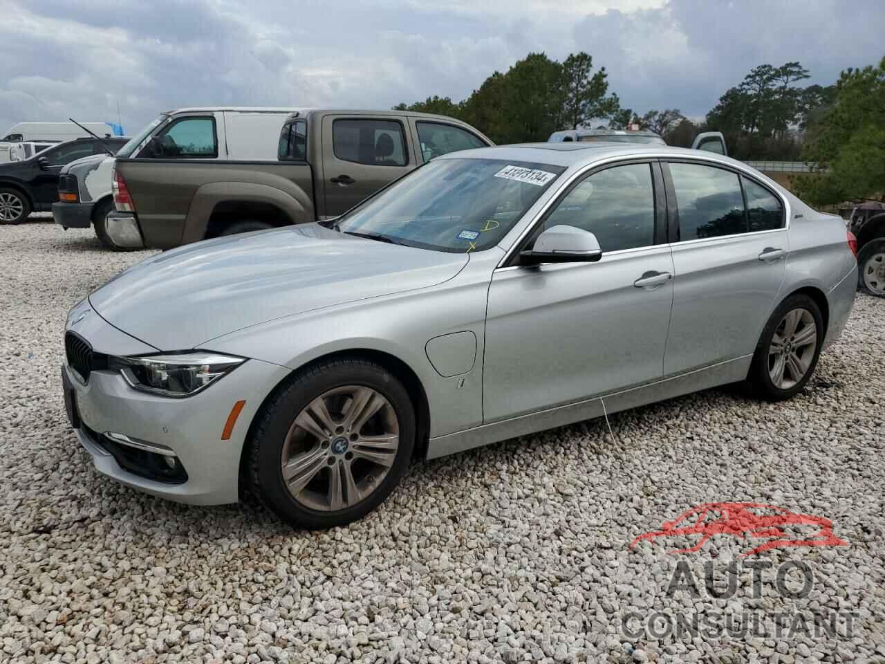 BMW 3 SERIES 2018 - WBA8E1C59JA178435