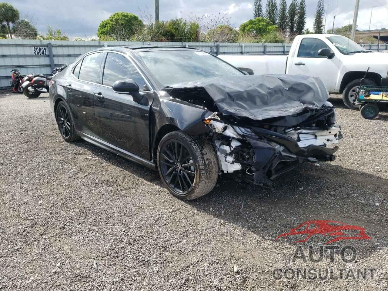 TOYOTA CAMRY 2021 - 4T1K61AK6MU475658