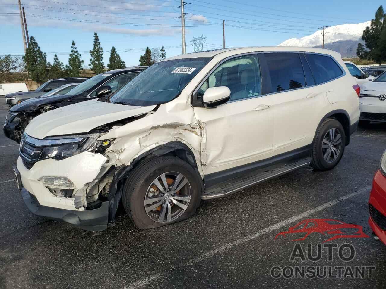 HONDA PILOT 2018 - 5FNYF5H59JB016781