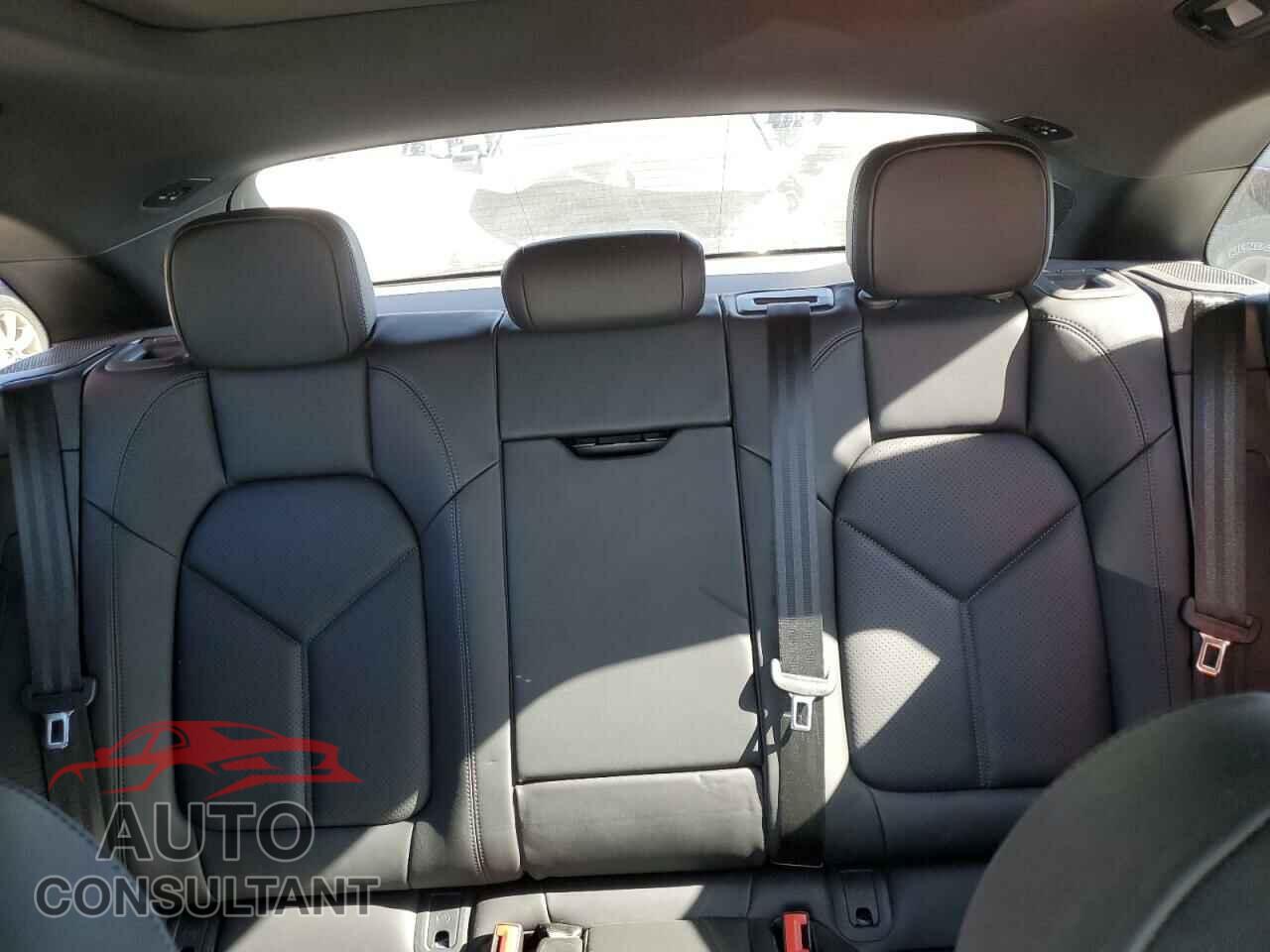 PORSCHE MACAN 2022 - WP1AA2A56NLB11292
