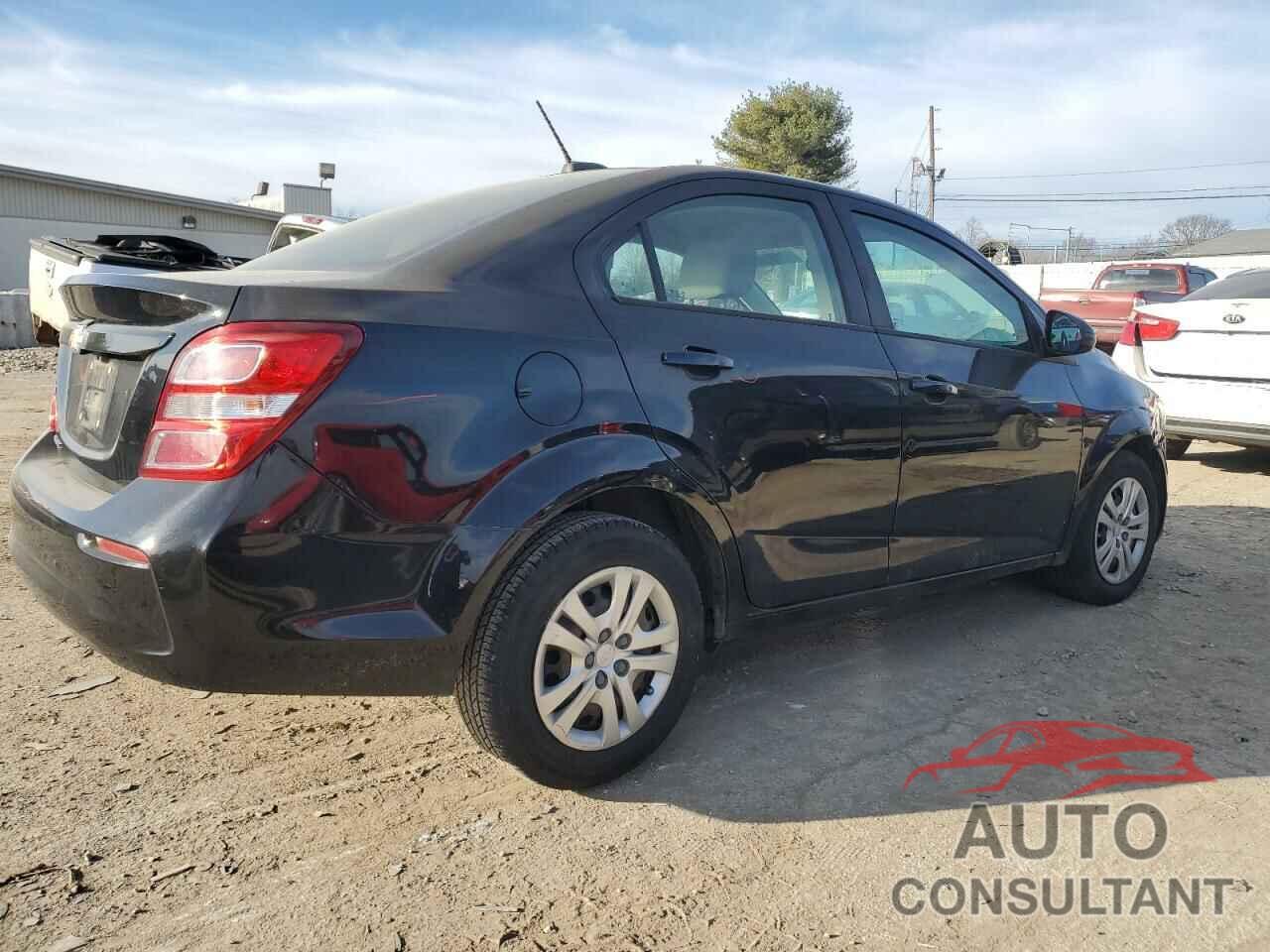 CHEVROLET SONIC 2017 - 1G1JB5SHXH4105110