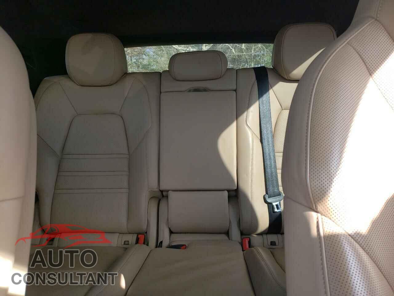PORSCHE CAYENNE 2019 - WP1AA2AY4KDA04497