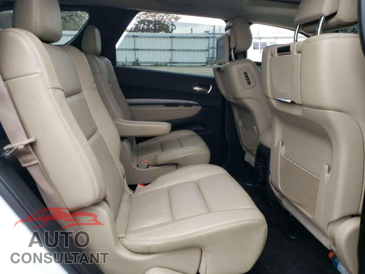 DODGE DURANGO 2018 - 1C4RDJDG5JC174333