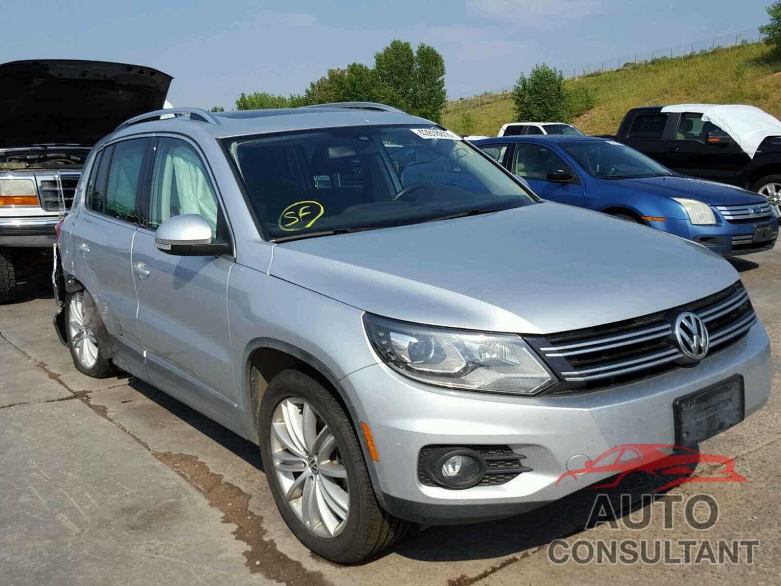 VOLKSWAGEN TIGUAN S 2016 - WVGBV7AX0GW592338