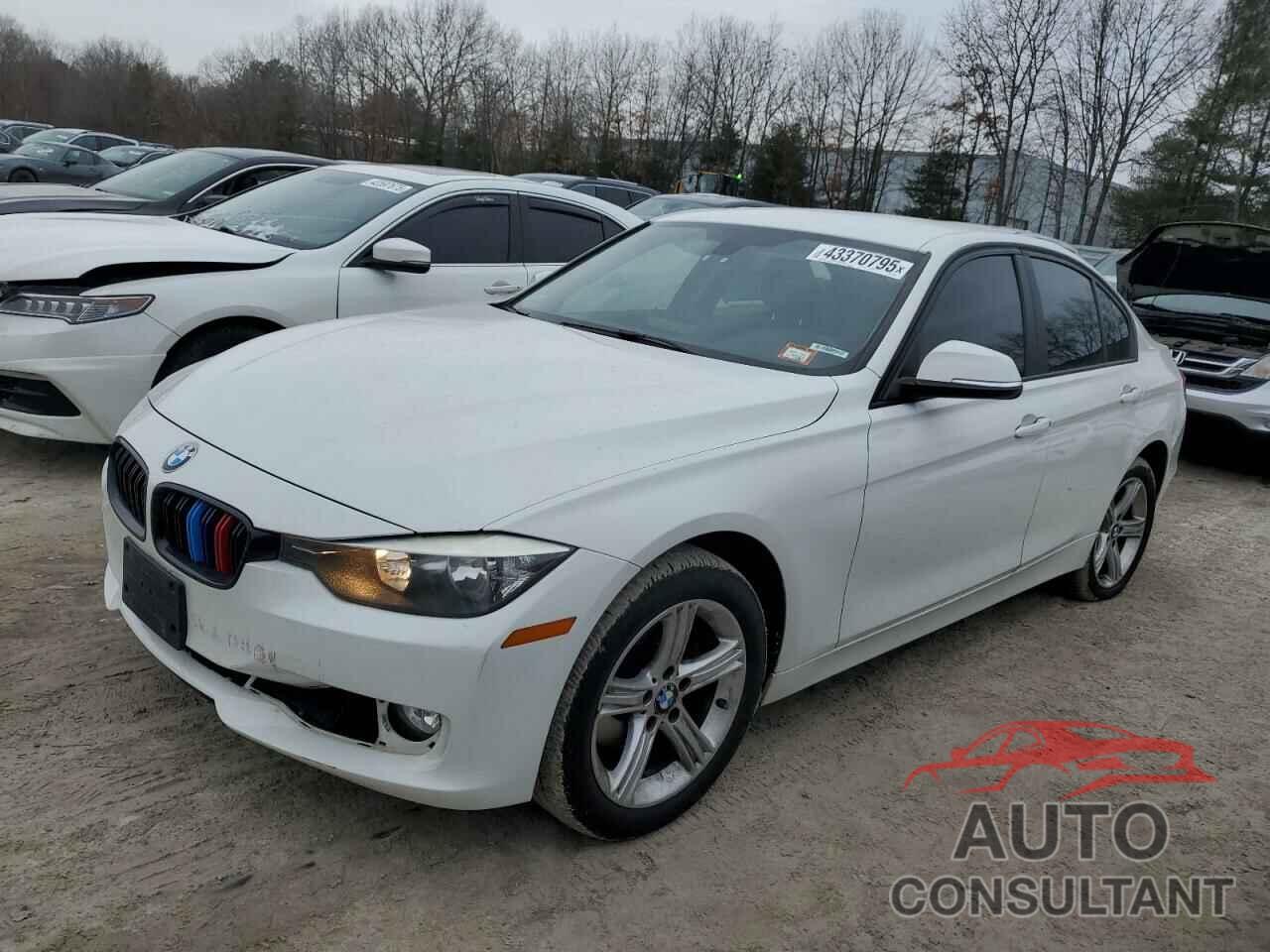 BMW 3 SERIES 2013 - WBA3B5G56DNS04345