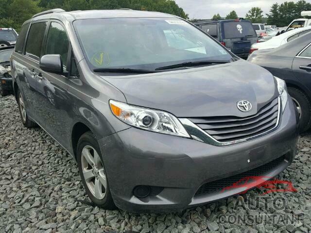 TOYOTA SIENNA LE 2017 - 5TDKZ3DC7HS843593