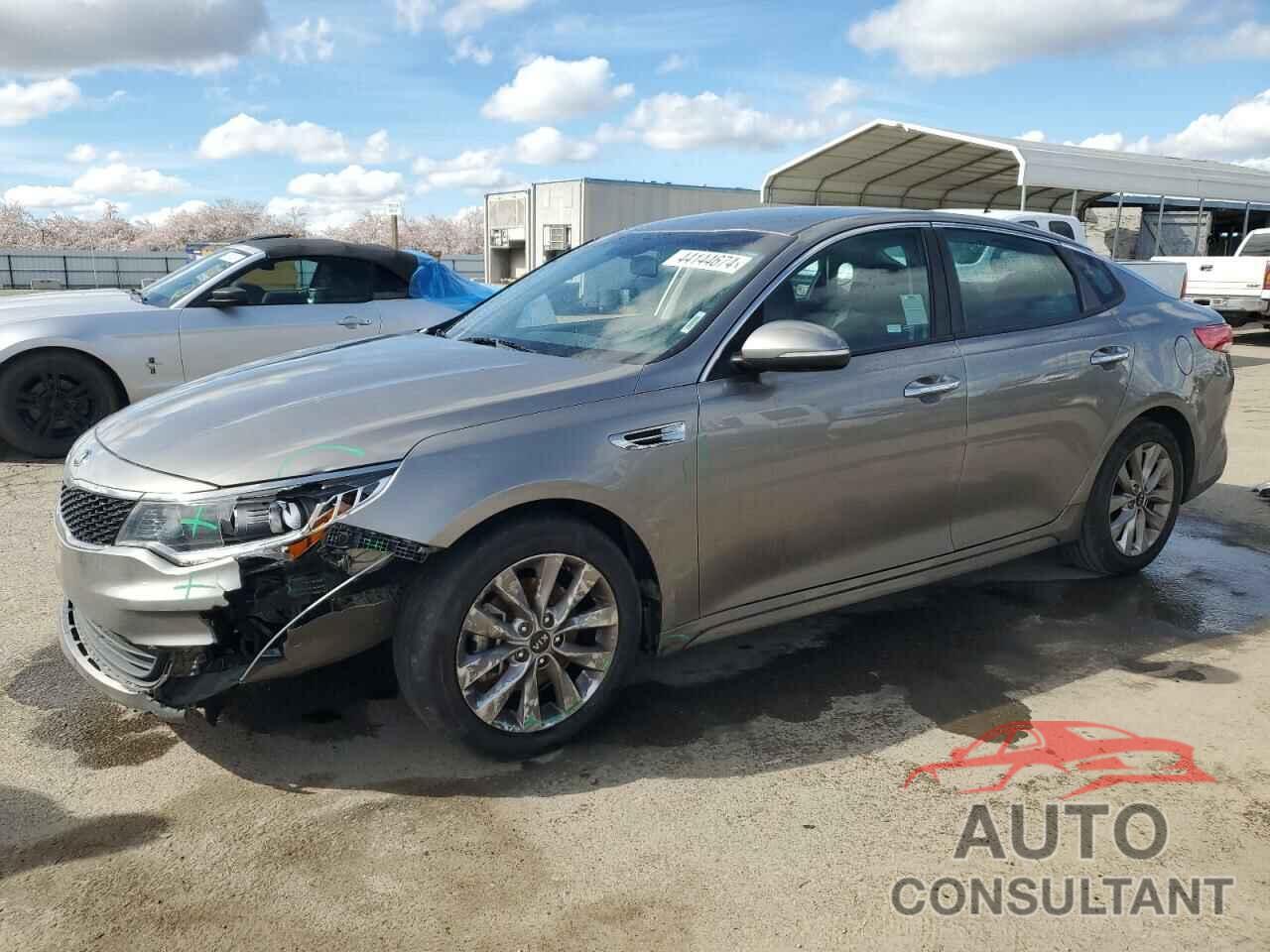 KIA OPTIMA 2018 - 5XXGT4L32JG273041