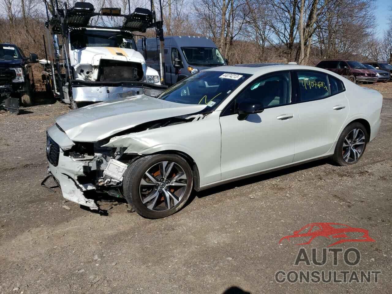 VOLVO S60 2021 - 7JRA22TM8MG102136