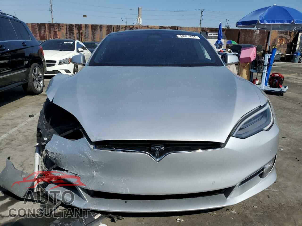 TESLA MODEL S 2018 - 5YJSA1E40JF265835