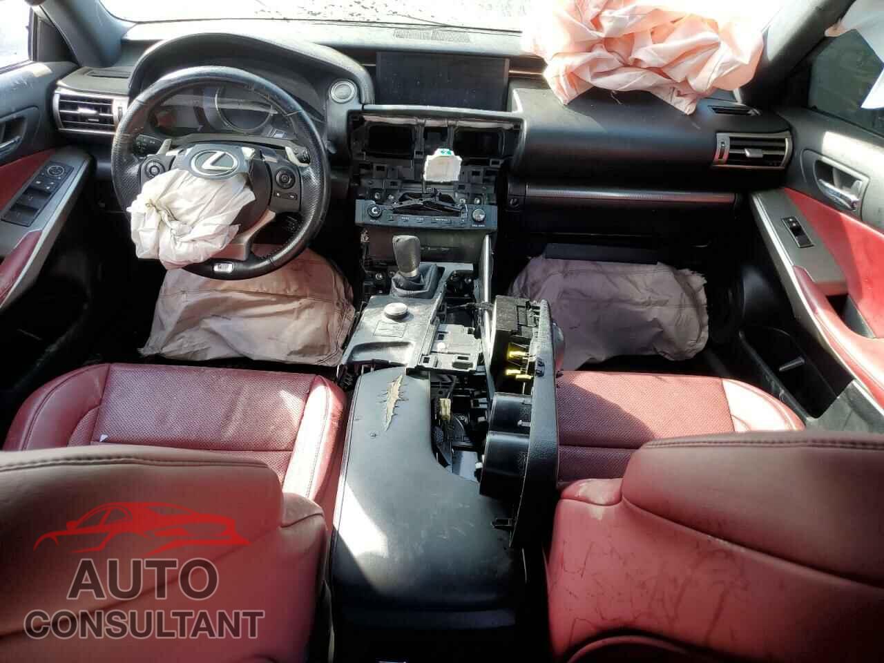LEXUS IS 2016 - JTHBA1D27G5034245